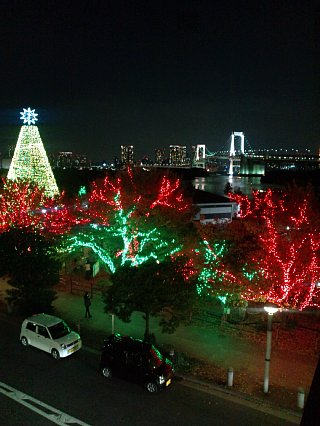 夜景。さすがにクリスマスモード